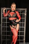 Christina Bella i Kathia Nobili i Irina Bruni uprawiające seks bdsm