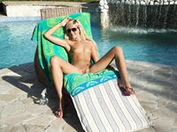 Cayenne Klein i Summer Brooks oblizują usta