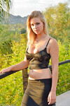 Lacey Johnson, blondynka z dużymi piersiami