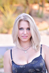 Lacey Johnson, blondynka z dużymi piersiami