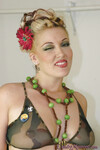 Candy Monroe fekete pasival wykopane