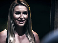 Paige Owens delikatnie zerżnięta
