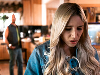 Abella Danger, seksowna dziewczyna z sąsiedztwa