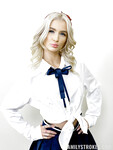 Wspaniały anal z potrójną Emmą Rosie i Sashą Pearl