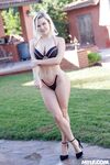 Fit blondynka Slimpick Vic w Gorąca plener Kurwa