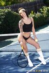 Tatuaż tenis dziewczyna Gina Valentina na otwartym polu Kurwa Xander corvus