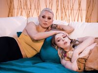 Kenzie Taylor i Lily Larimar lubią lizać sobie nawzajem cipki do golenia