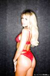 Adriana Chechik - Czarni mężczyźni ją pieprzą