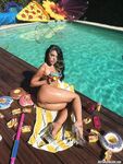 Adriana Chechik - seksowna cipka porno
