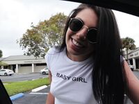 Gina Valentina uprawia seks za pieniądze