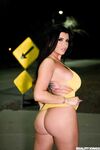 Romi Rain porwana milf