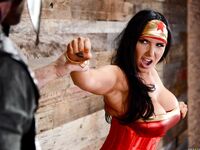 Romi Rain supergwiazdą