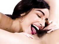 Licking Jane Wilde i Emily Willis