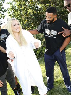 Kagney Linn Karter - Ostry gangbang