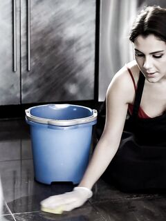 Valentina Nappi dostaje duży cycek brązowy cipki od jej brodaty kochanka